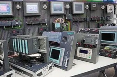 Siemens 6SL3120-2TE21-8AC0